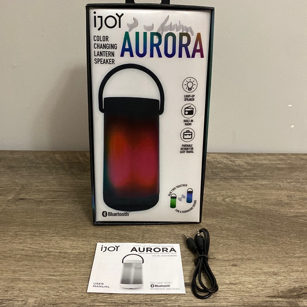 IJoy Color Changing Lantern Speaker 7”